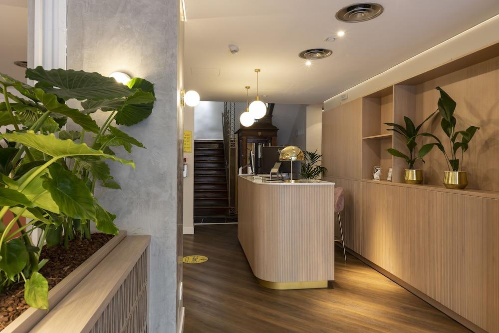 Petit Palace Puerta Del Sol Madrid Extérieur photo