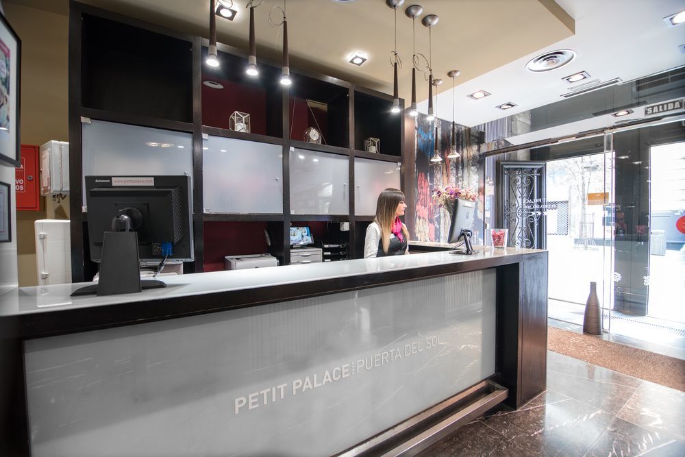 Petit Palace Puerta Del Sol Madrid Extérieur photo